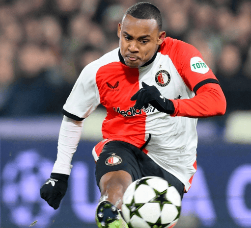 费耶诺德集结日战术微调，志在全明星赛名次提升，目标明确，数据趋势出现新变化的简单介绍