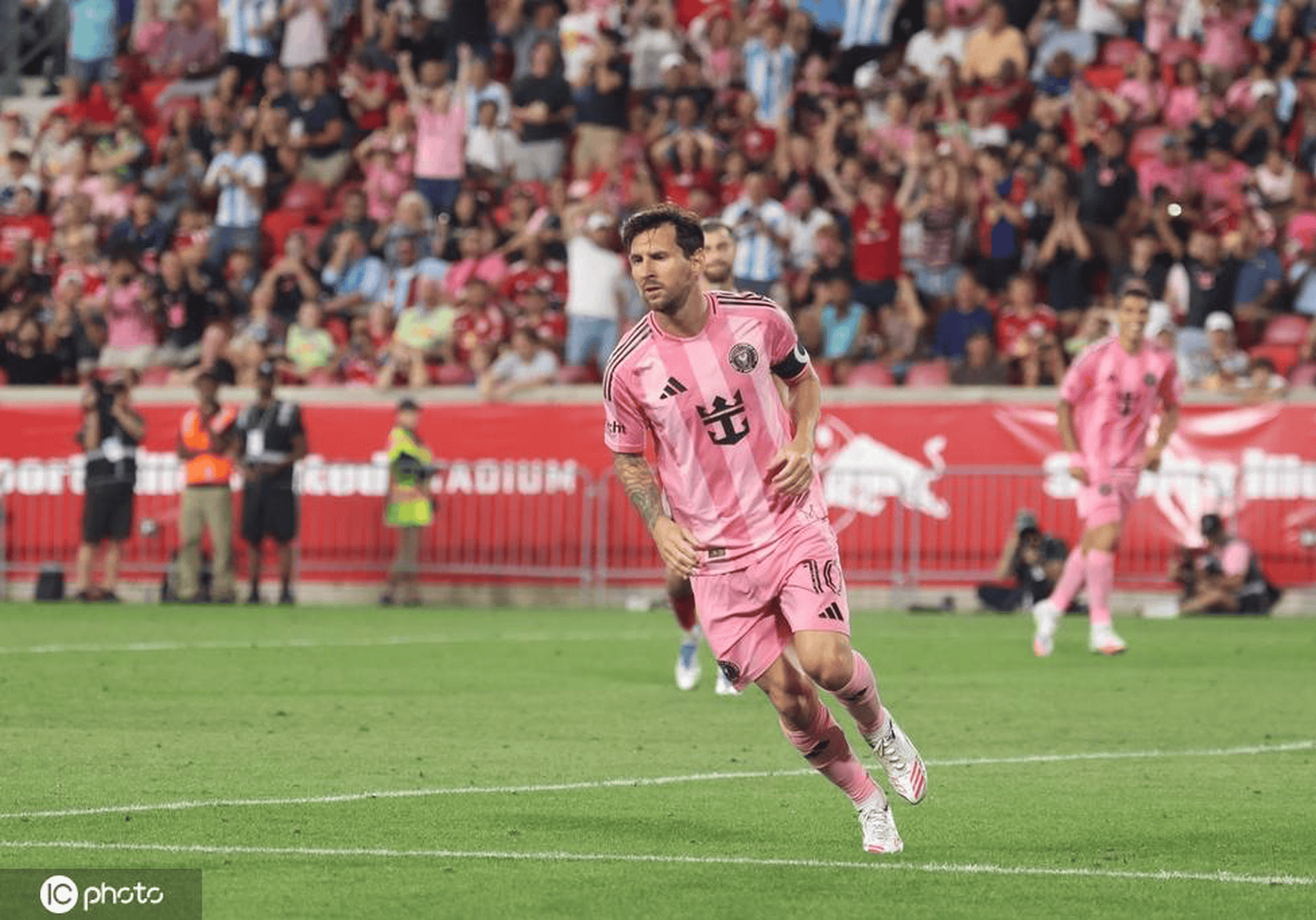 梅西迎来十五赛季高光表现，利物浦球迷沸腾！的简单介绍